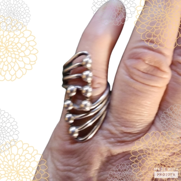 Vintage Creeping Modernist sterling ring 5‎
